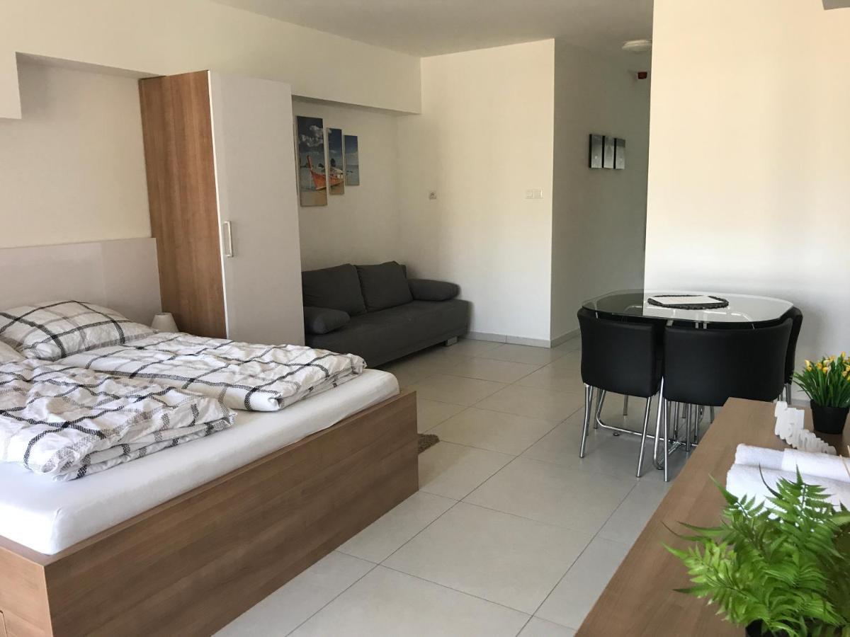 세게드 Tisza Gyongye Apartmanhaz 아파트 외부 사진