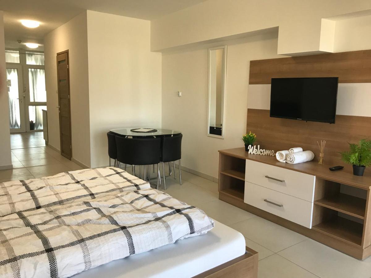 세게드 Tisza Gyongye Apartmanhaz 아파트 외부 사진