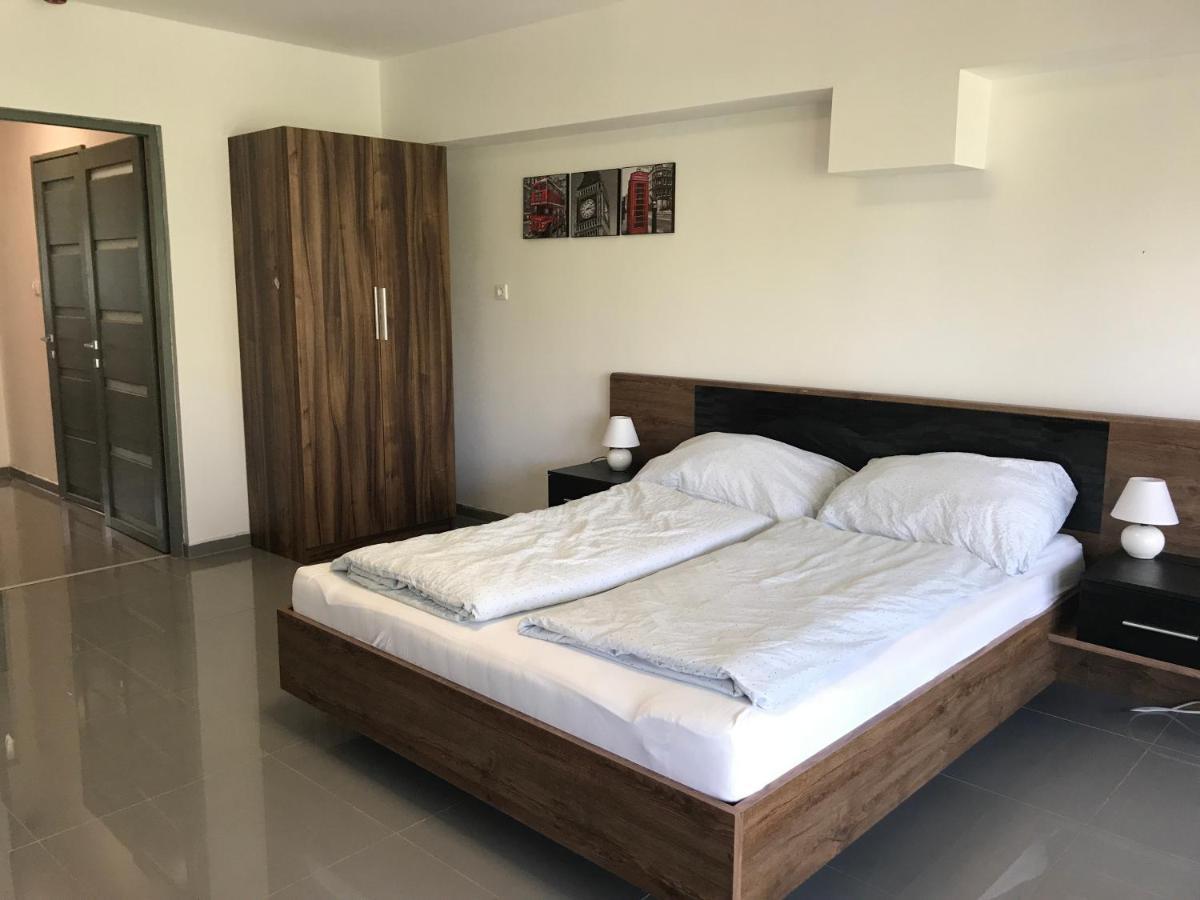 세게드 Tisza Gyongye Apartmanhaz 아파트 외부 사진