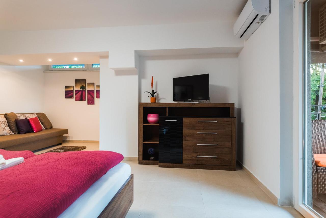 세게드 Tisza Gyongye Apartmanhaz 아파트 외부 사진